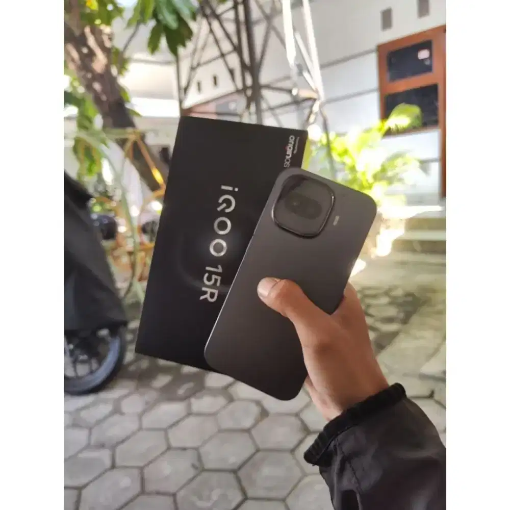 Iqoo 15r garansi resmi indonesia
