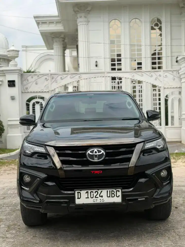 FORTUNER TRD SPORTIVO MATIC DIESEL 2020, SURAT LENGKAP, MESIN HALUS