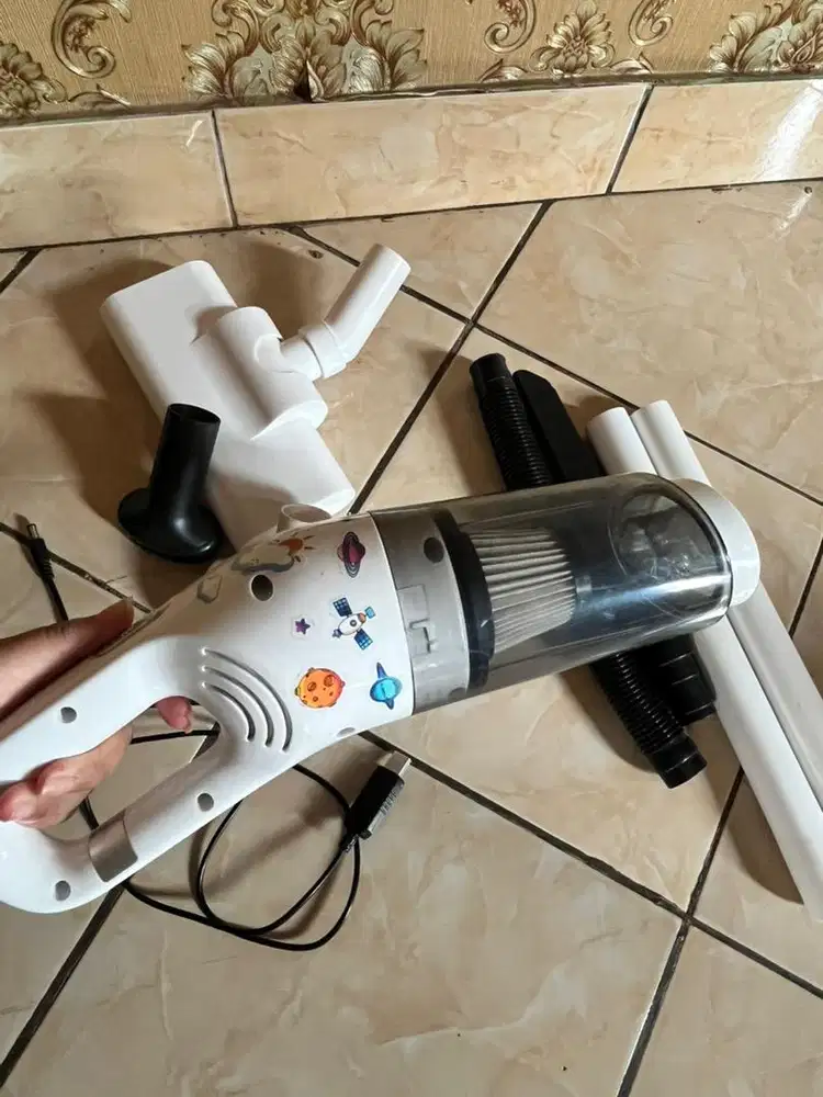 Vacuum Cleaner Portable Wireless + Aksesoris Lengkap