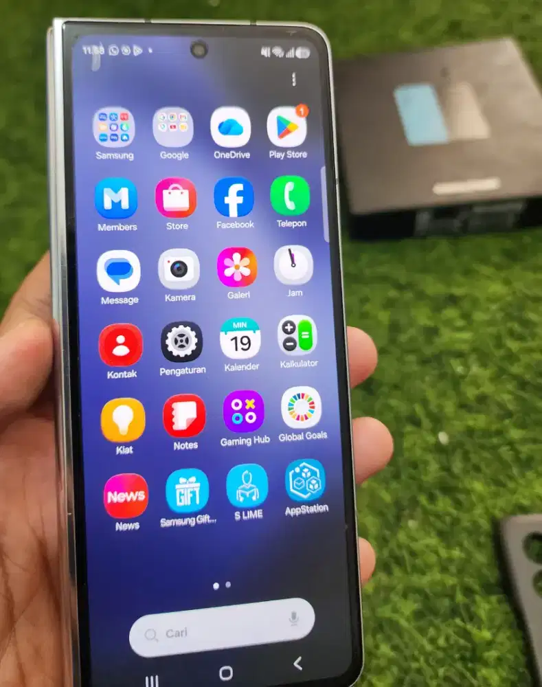 Samsung Galaxy Z Fold 5 , Like New , 12 / 512 GB , Lengkap Fullsett