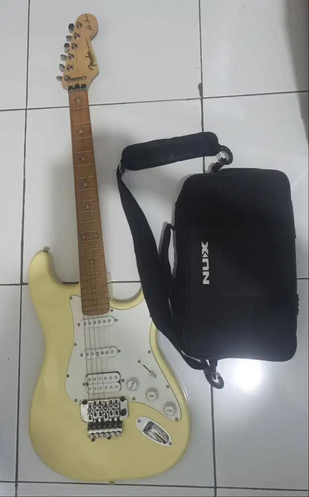 Gitar Listrik Fender dan Efek Nux MG 101