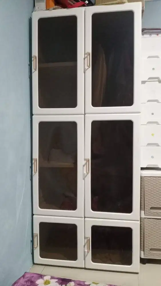 ANTBOX LEMARI PAKAIAN