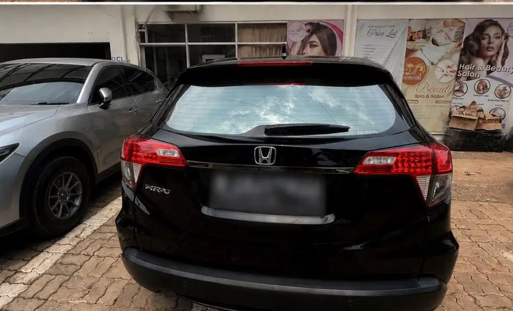 HRV tipe E 2021 KM Rendah 29rb Pemakaian Pribadi