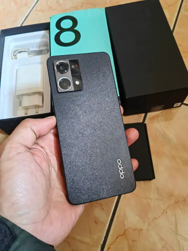 Oppo reno 8 4g 8/256 resmi indonesia