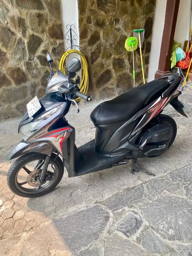 DIJUAL MOTOR VARIO 125 TAHUN 2014 (NEGO)