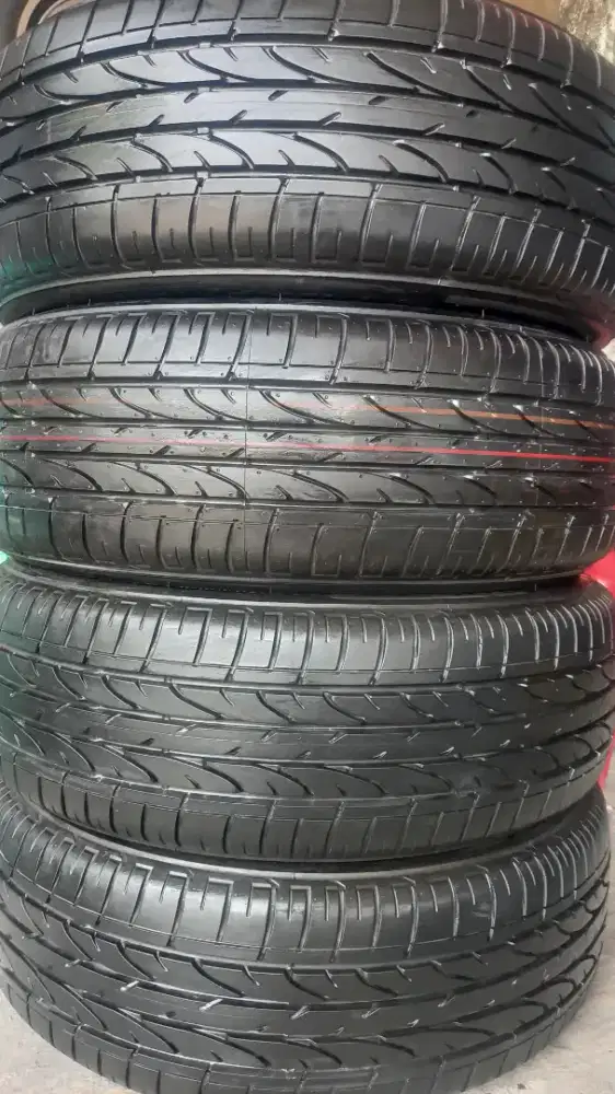 Ban bridgestone alenza 001A ukuran 215/60/17