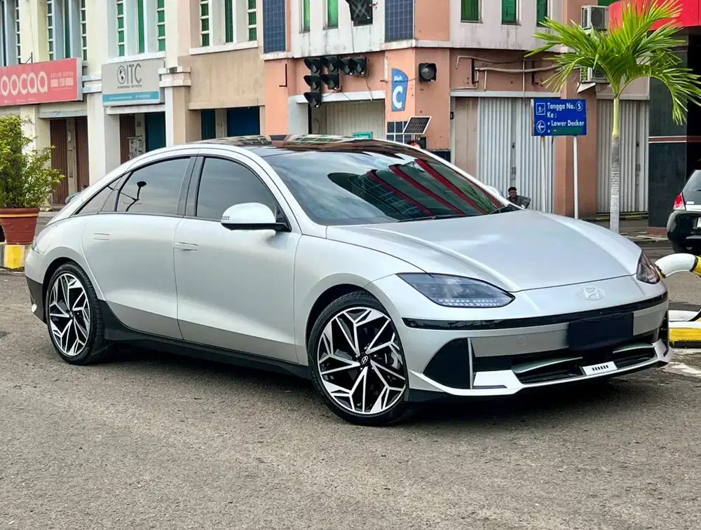 HYUNDAI IONIQ 6 TAHUN 2023