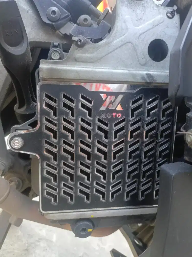 Cover radiator dan leher radiator