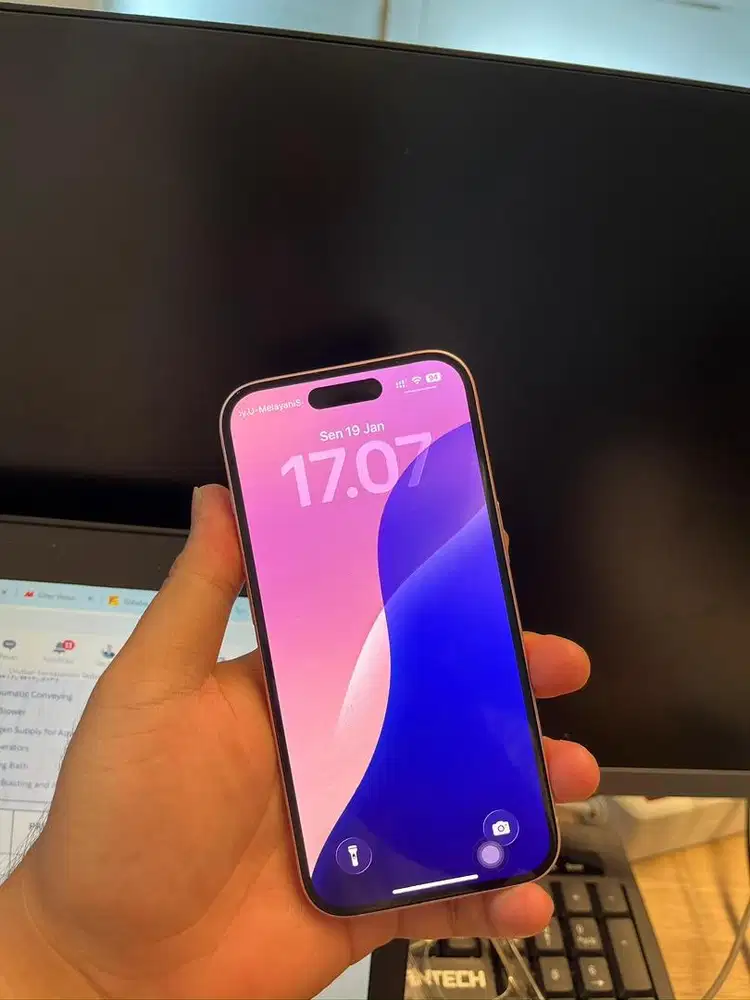 iPhone 15 128GB