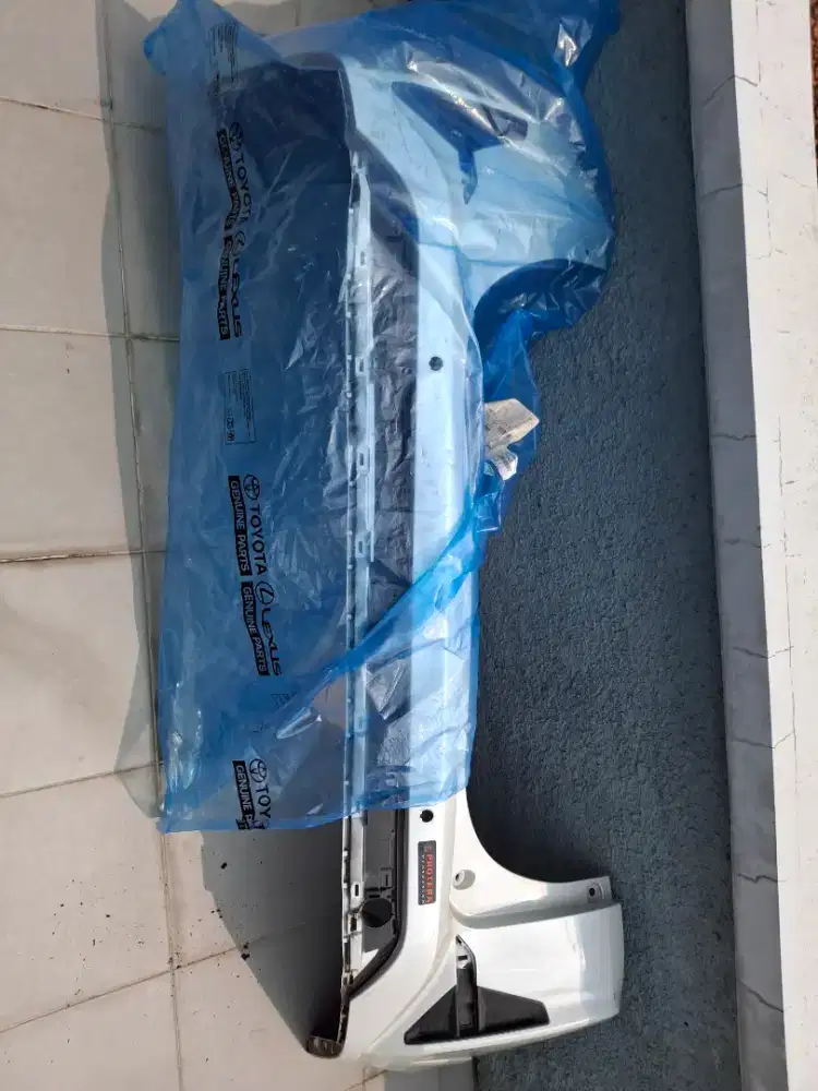 Jual bumper mobil toyota Veloz tahun 2022