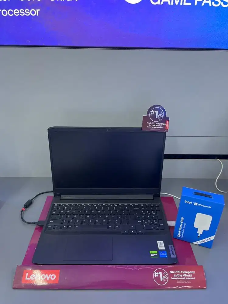 Lenovo Gaming 3 Intel Core i5 Gen 11 RAM 8GB SSD 512GB RTX2050 Win 11