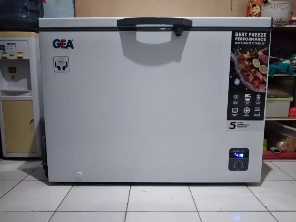 Gea Chest freezer AB 318 R