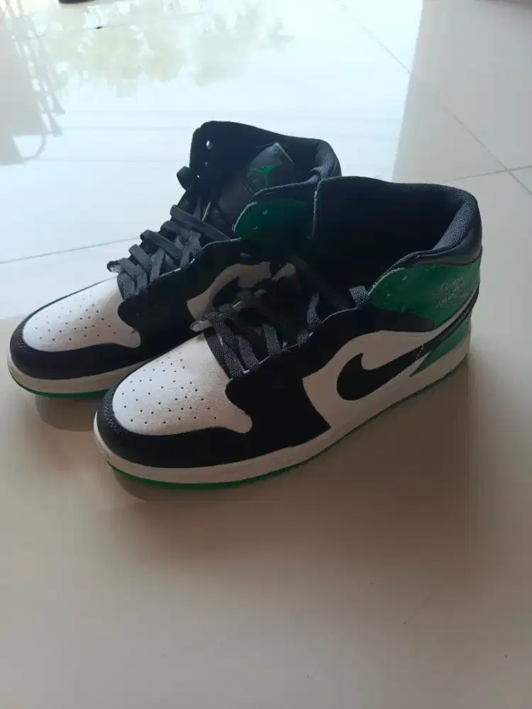 Sepatu Laki-laki