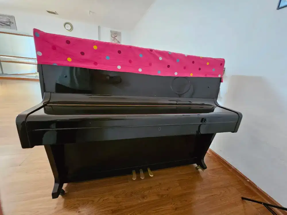 Piano NIEER 623