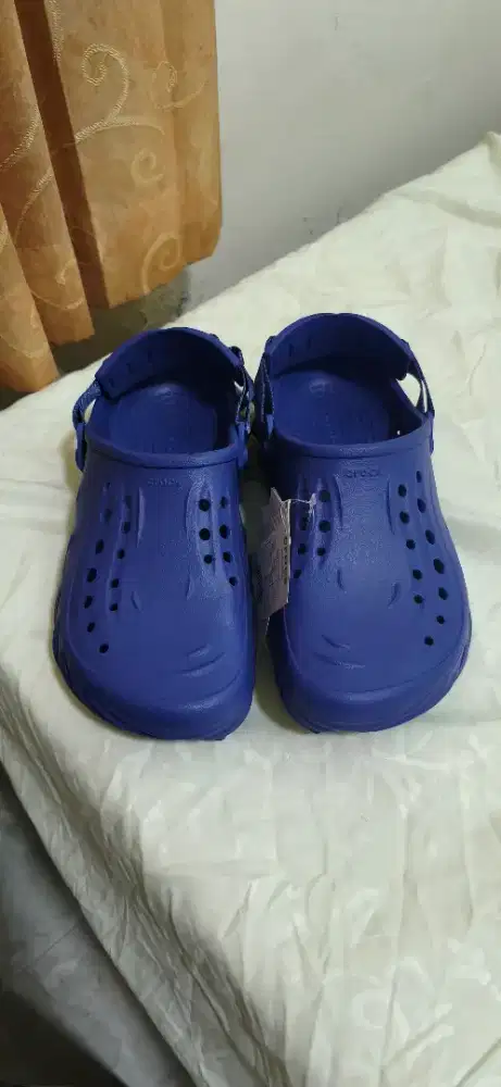 Sandal Crocs 100% Baru dan Original