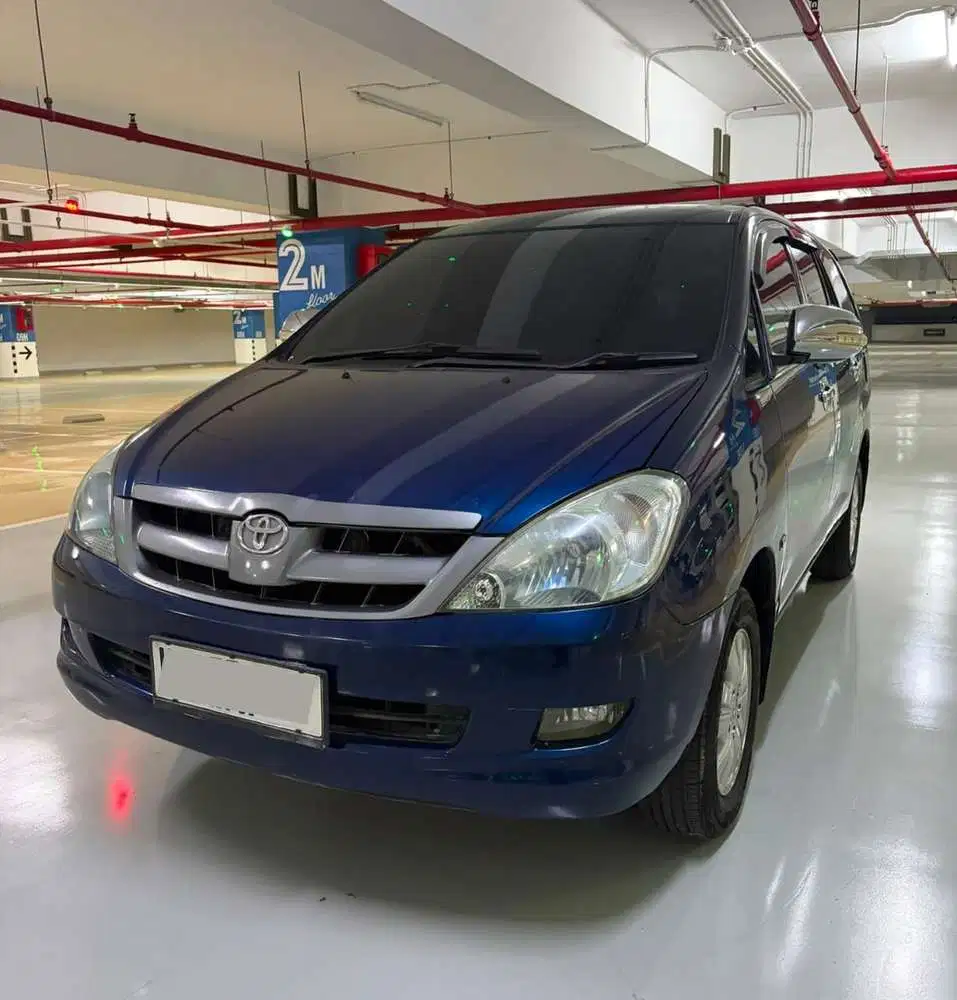 Toyota Kijang Innova 2005 Bensin