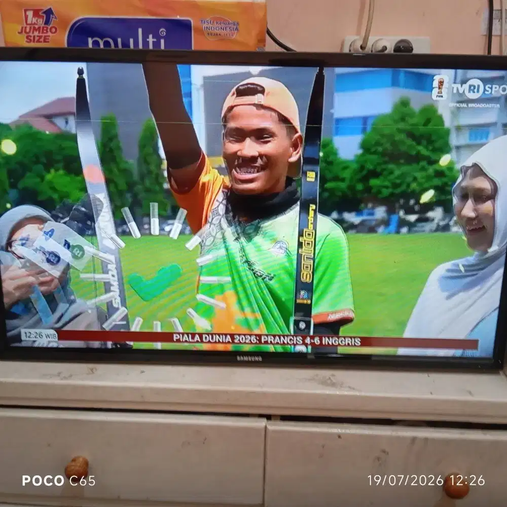 LCD TV 32 SAMSUNG
