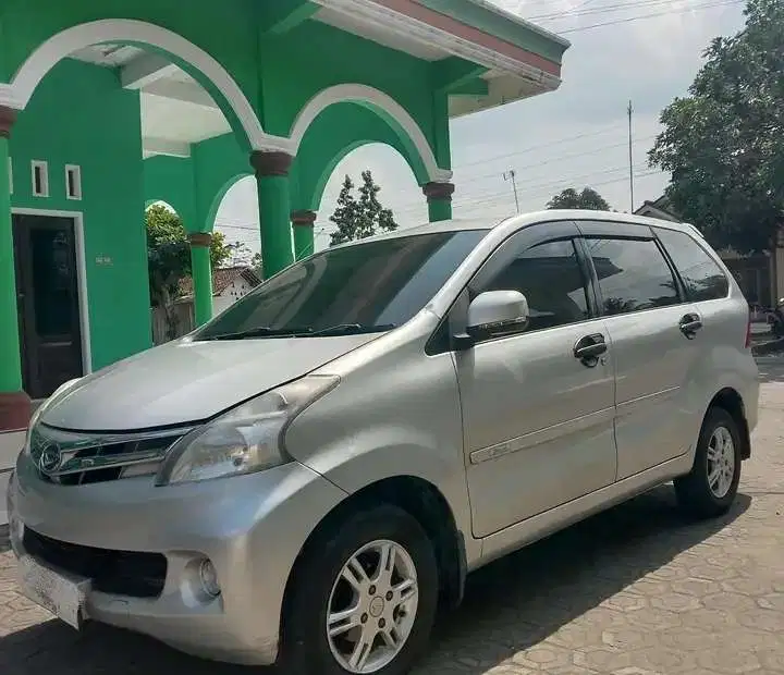 Daihatsu Xenia 2013 Bensin