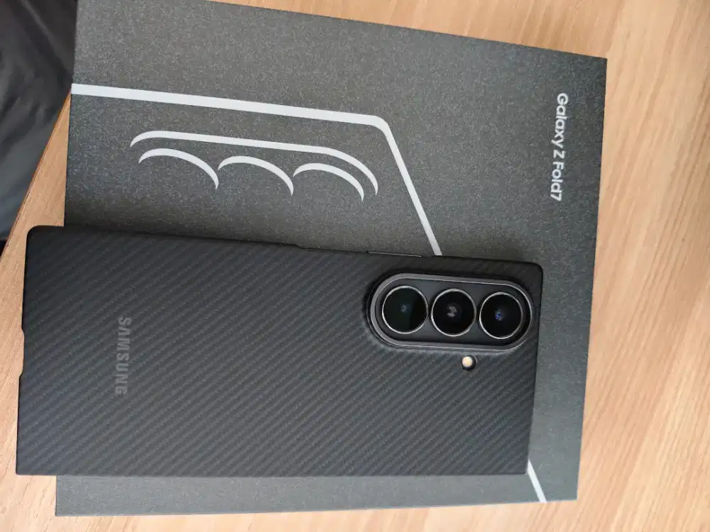 Z Fold 7 JET Black