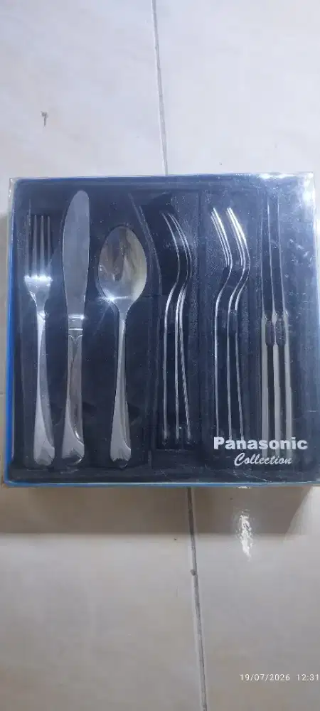 Set Alat Makan 12 pcs