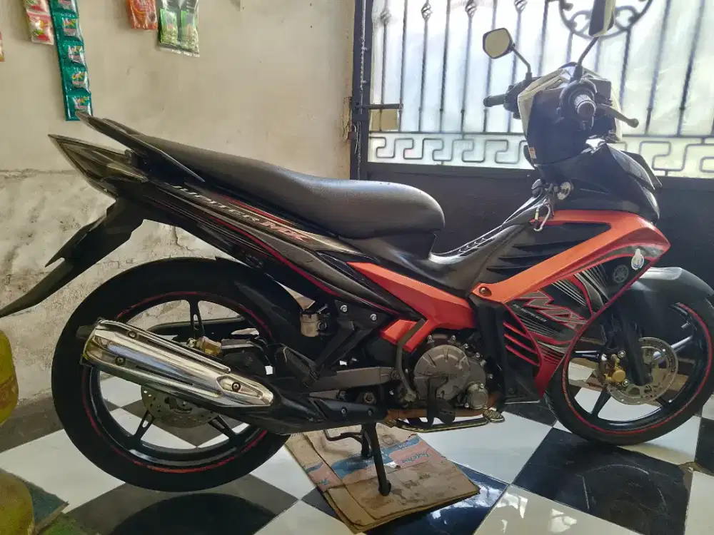 Dijual Yamaha Jupiter MX New 2012 NEGO