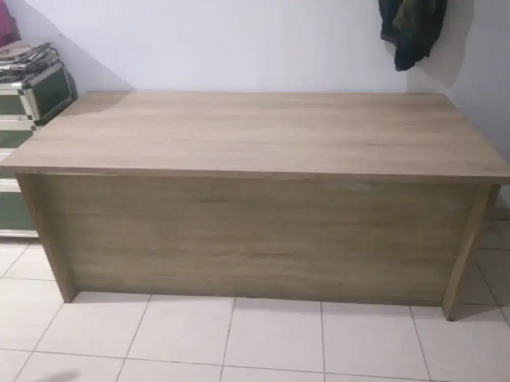 Meja direktur 180cm
