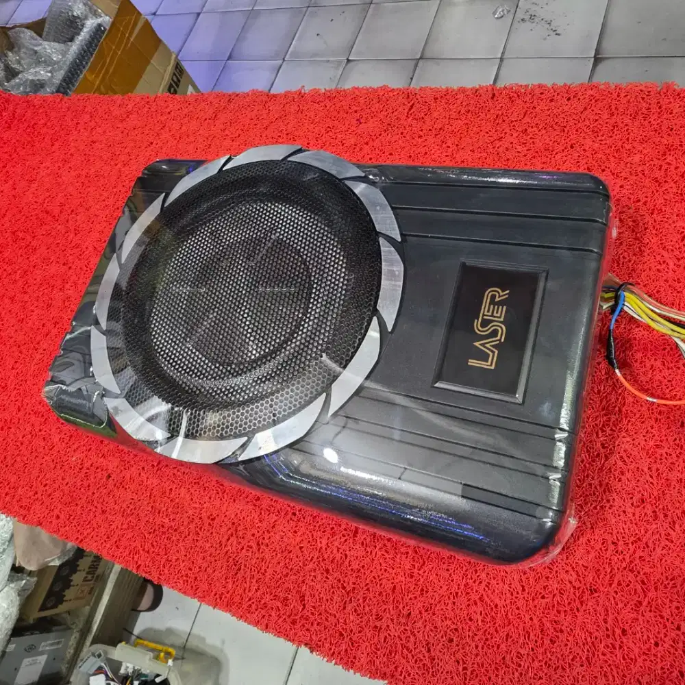 Subwoofer Kolong Altif LASER Subwoofer Aktif LASER 8 in