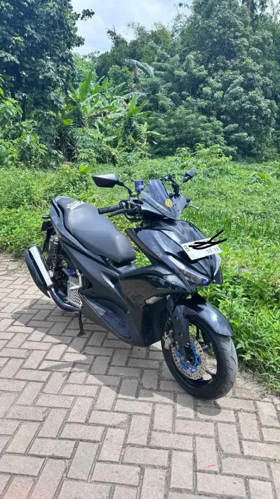 DIJUAL SANTAI ATAU TT KELAS DIATASNYA SIAP NAMBAH