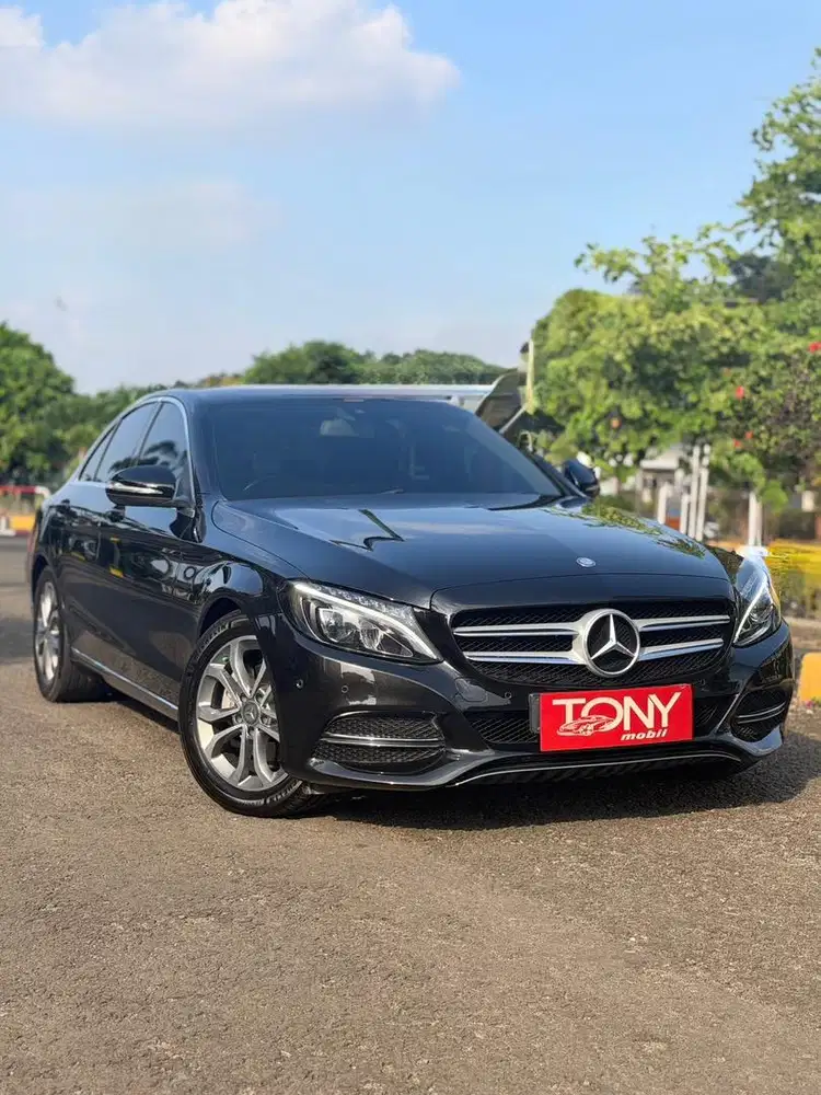 W205 - Mercedes Benz C200 W205 Avantgarde 2015 Hitam
