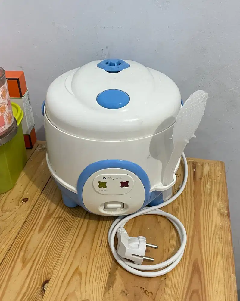 Rice Cooker Miyako 0.6L