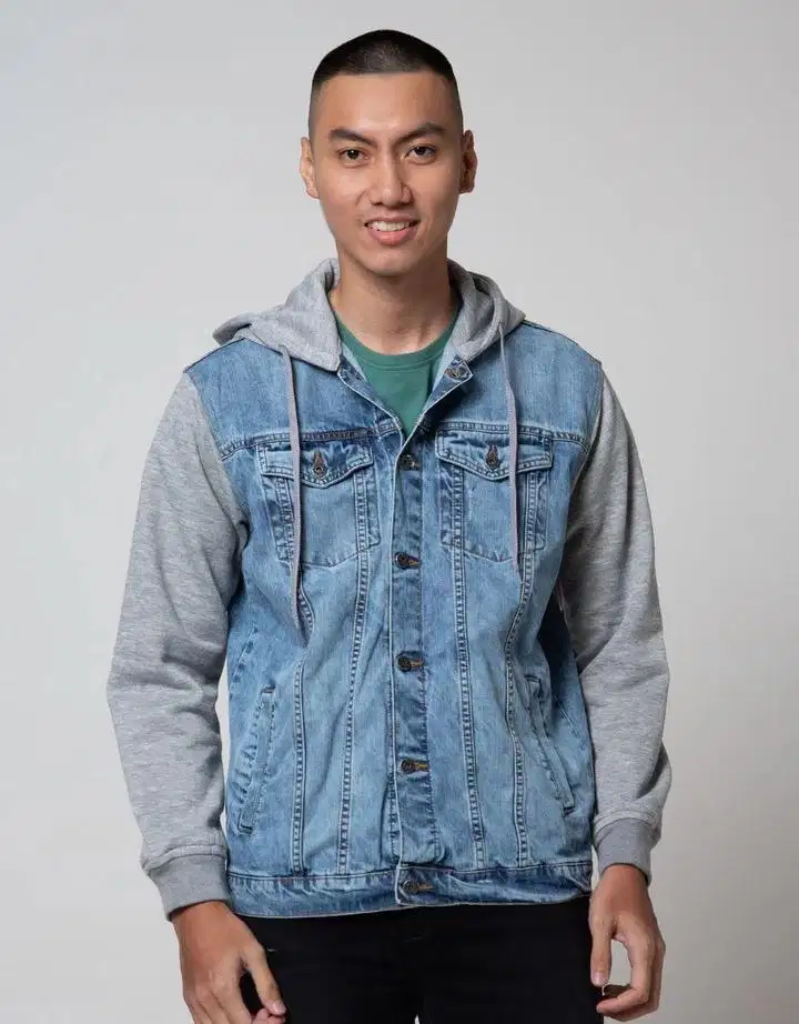 Jaket jeans merek NEVADA