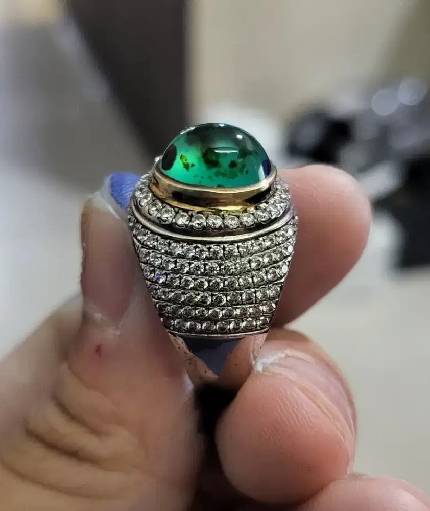 Bacan doko totol giwang nitik