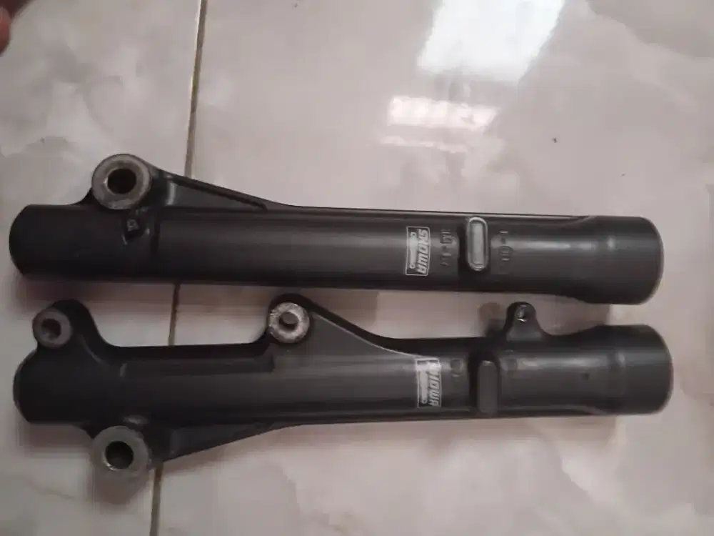 Shock depan , knalpot