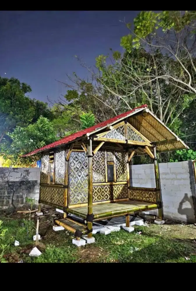 Saung gazebo Bambu