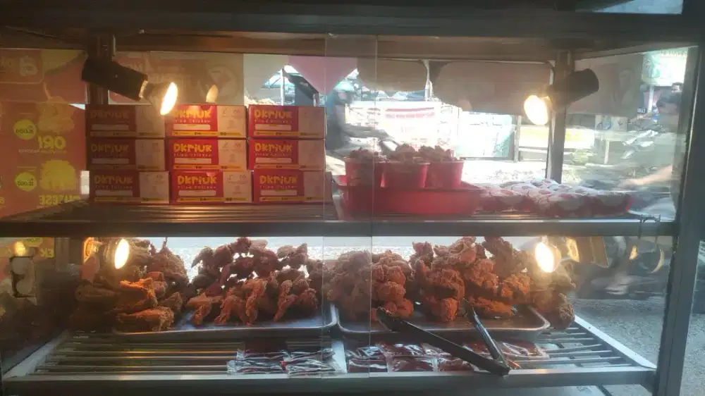 Dibutuhkan Karyawan Friend Chicken
