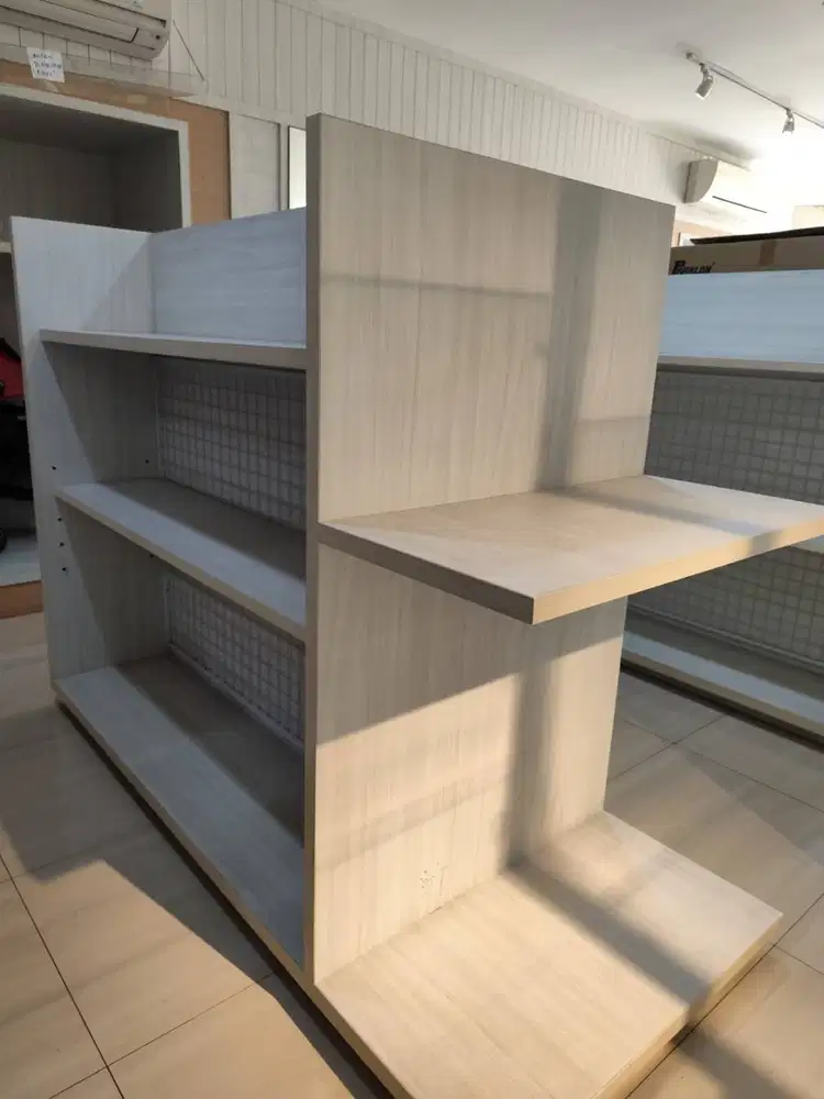 Rak kotak untuk display / Rak serbaguna