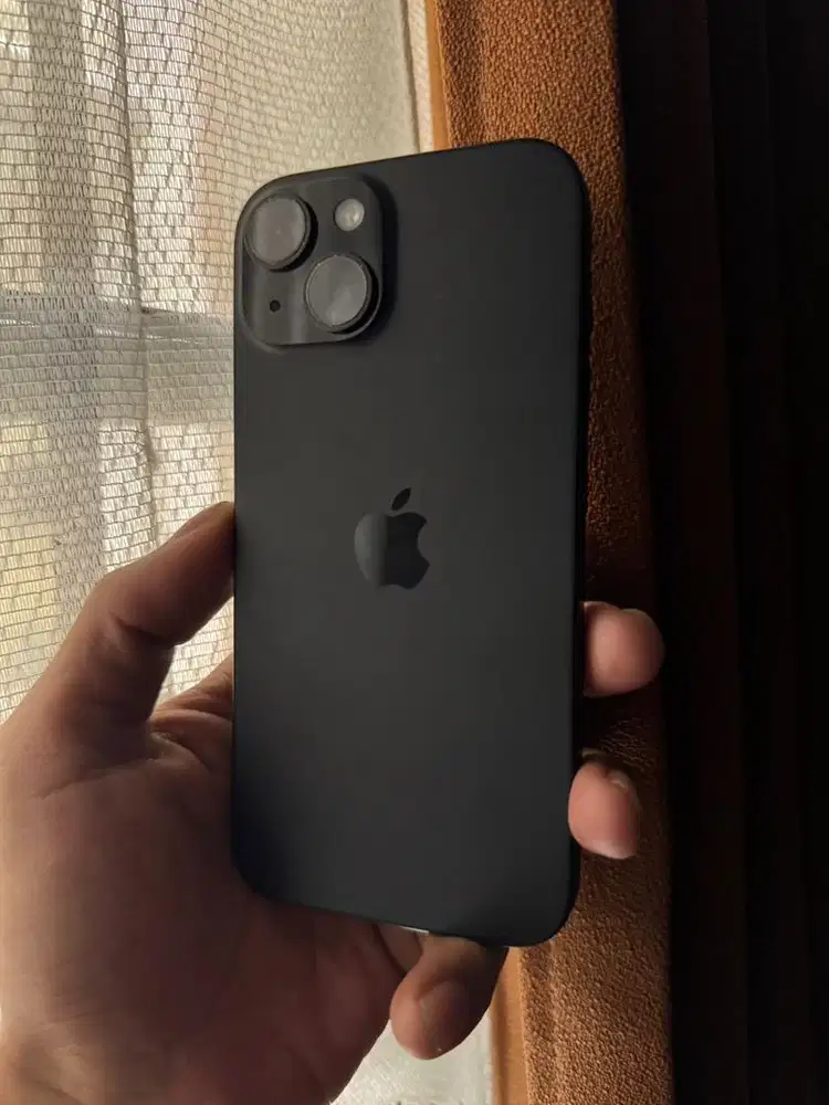Iphone 15 128gb ibox garansi Sept2026