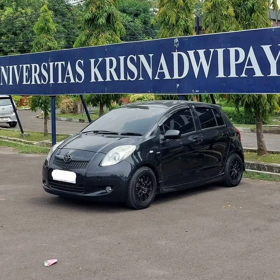 Toyota Yaris E AT 2006 Kondisi Istimewa