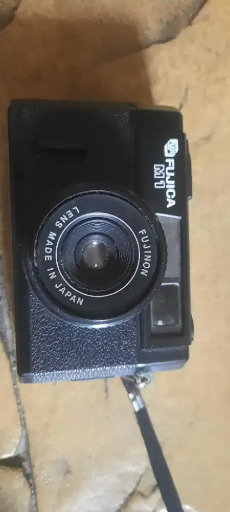 Kamera Fujika M1