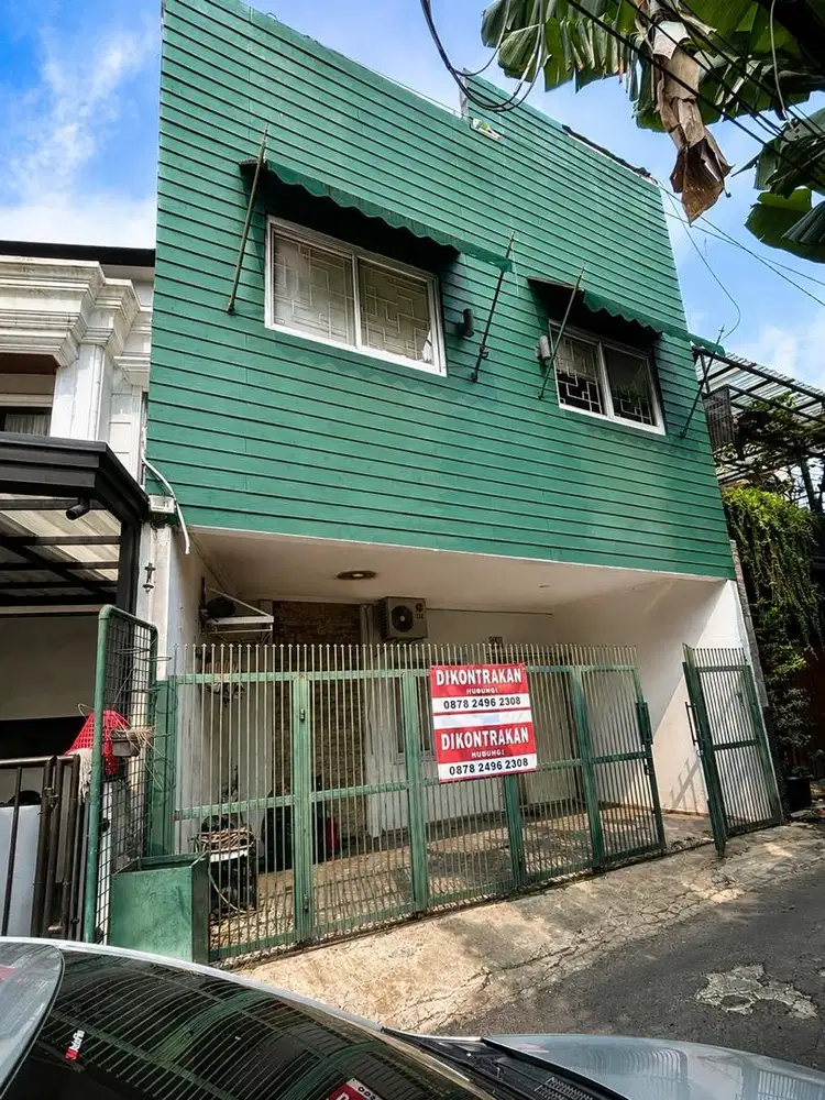 Rumah 2 Lantai Semi Furnish Lok Strategis Bebas Banjir Jagakarsa