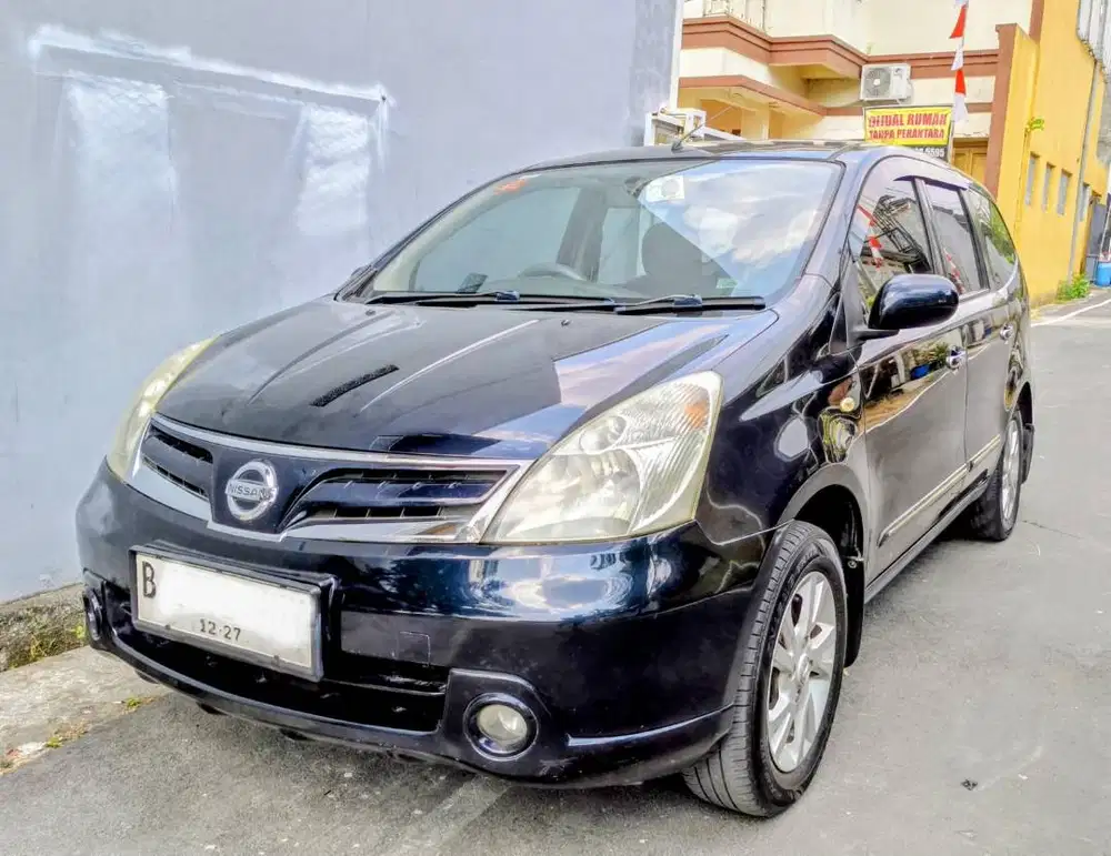 Nissan Grand Livina XV automatic 1.500 Black Saphhire