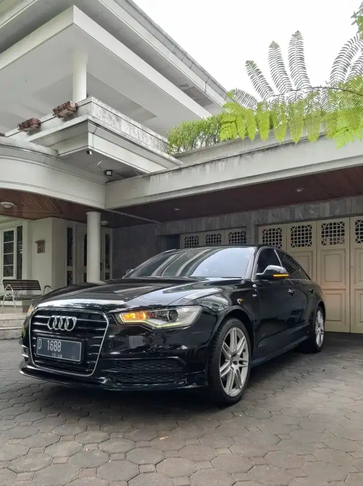 AUDI A6 S-line 2012 Super Terawat Low KM