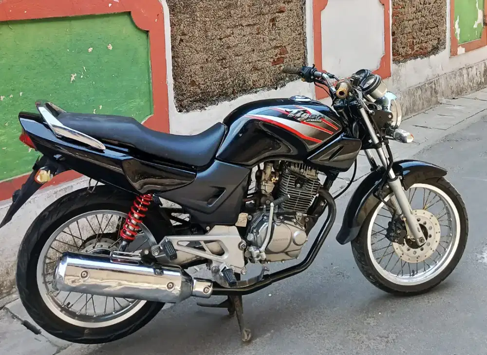 Honda tiger 2004 ( tilam )
