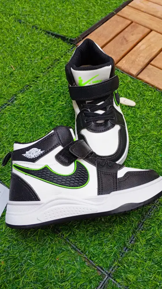 Sepatu anak TK premium murah