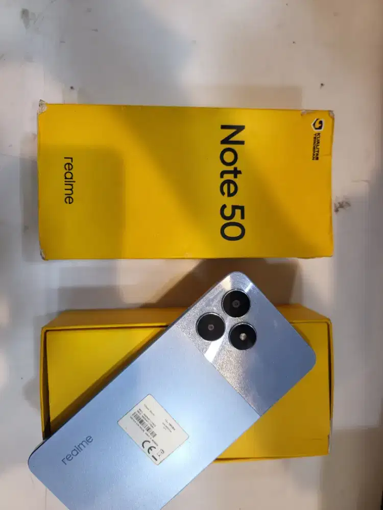 Realem note 50 4/128Gb