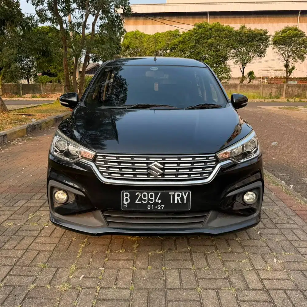 Ertiga GX AT 2021 Hitam