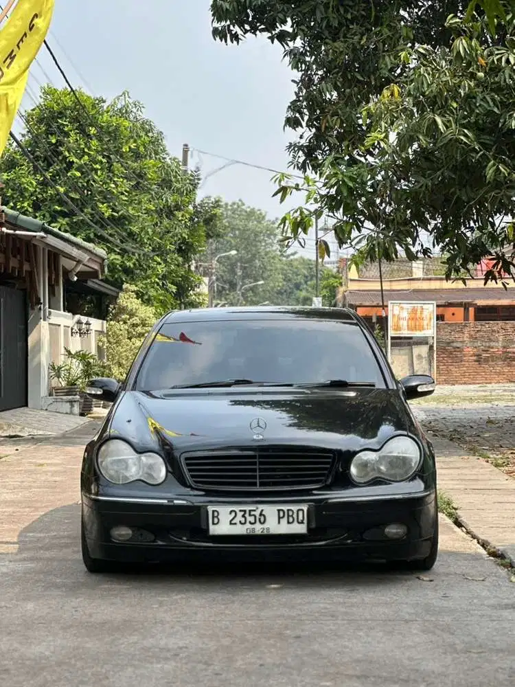 Mercedes-Benz C240 2001 Bensin
