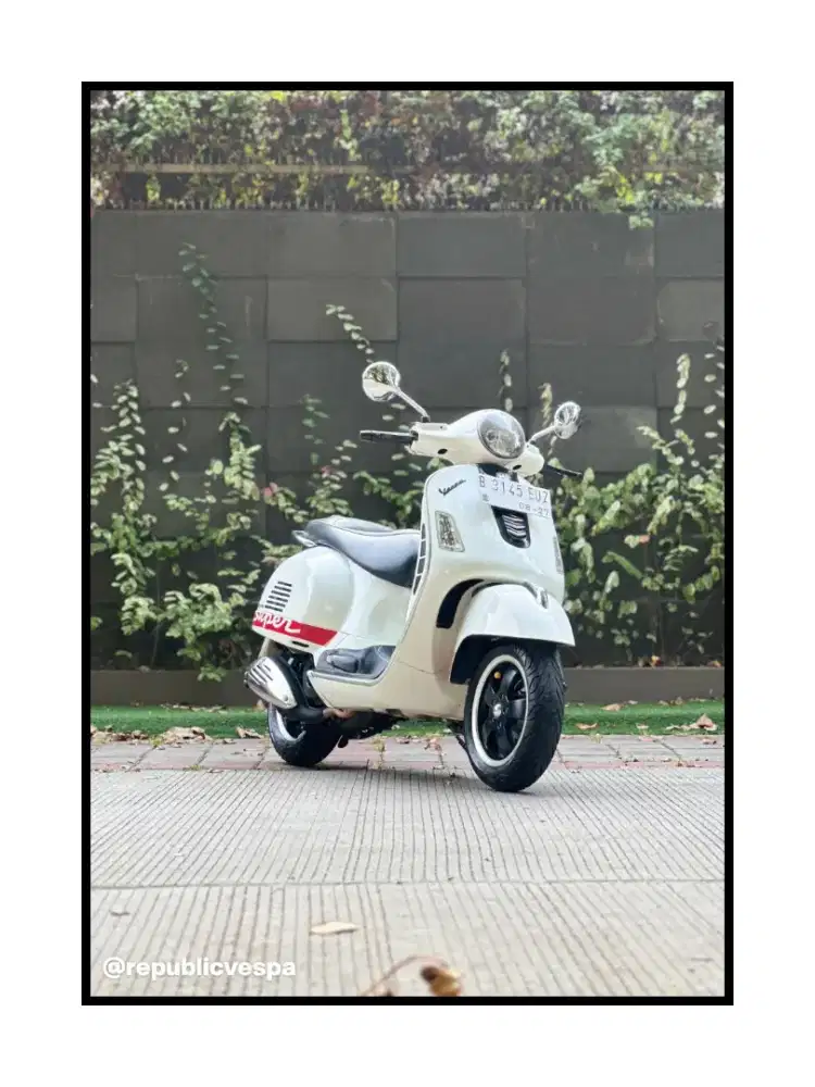 PIAGGIO VESPA GTS 150 3V TAHUN 2014 PERFECT CONDITION
