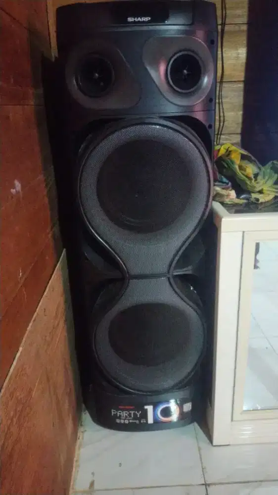 Di jual salon spekar aktif merk sharp 10 in bisa nego tipis ,