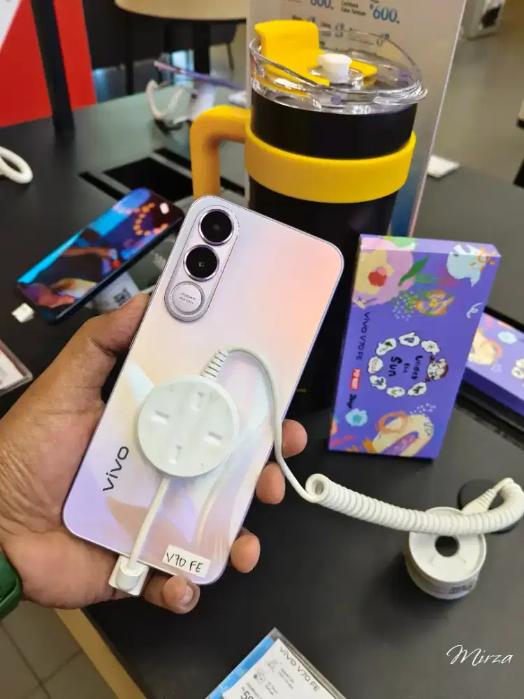 Vivo V70 FE,, free gift exclusive.. Bisa cicilan syarat KTP ajaa..
